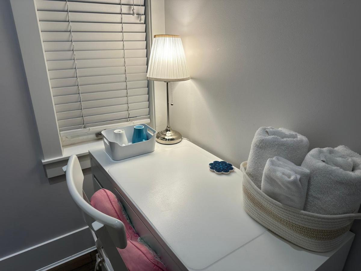 Vancouver West Cozy Retreat By Host Launch Экстерьер фото