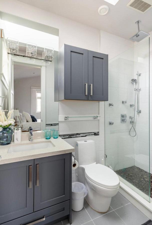 Vancouver West Cozy Retreat By Host Launch Экстерьер фото